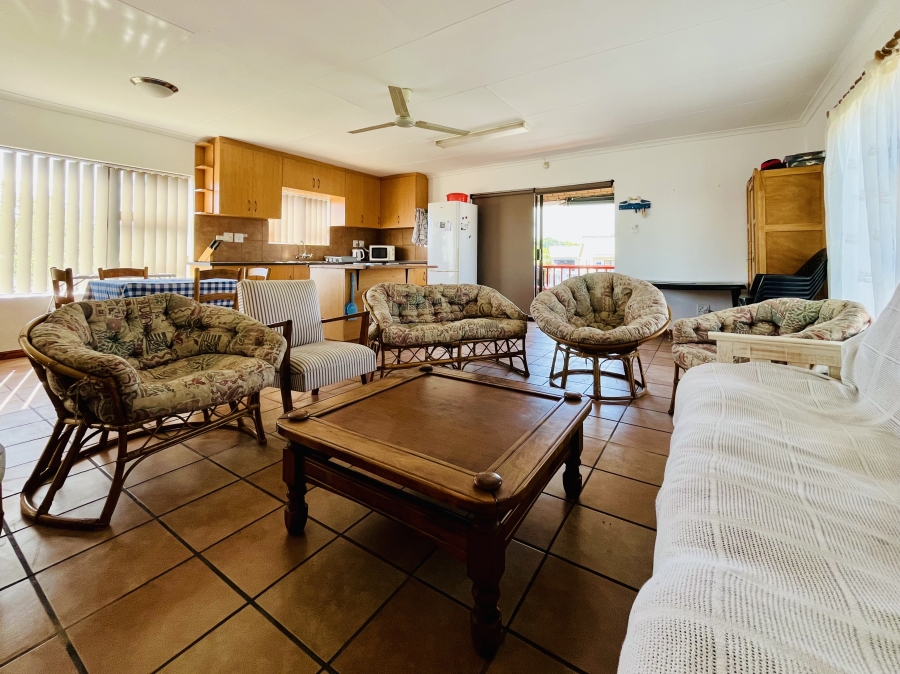2 Bedroom Property for Sale in Sandbaai Western Cape